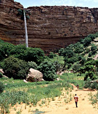 La terra dei Dogon, falesia di Bandiagara, a sud del fiume Niger